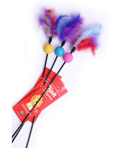 Игрушка для кошек дразнилка Шарик с перьями 63см в ассортименте LION Игрушка для кошек дразнилка Шарик с перьями 63см в ассортименте LION
